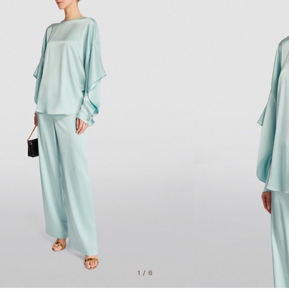 💕NWT St John Collection Liquid Satin top and pant Size: Top: M, pant: 10. - Picture 3 of 12